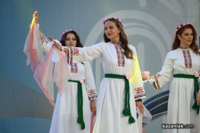 Избор на Царица Роза Павел баня и Цар на минералната вода – Павел баня