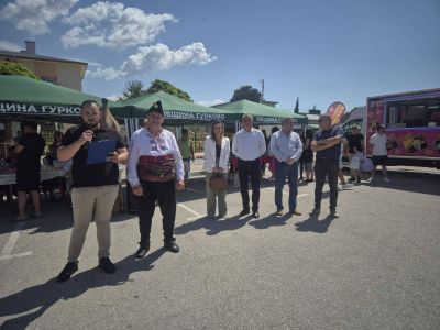 С пъстра програма Гурково отбеляза Празника на розите и гюловата ракия