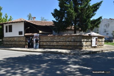Първият фотобазар представи уникални творби на 12 автори