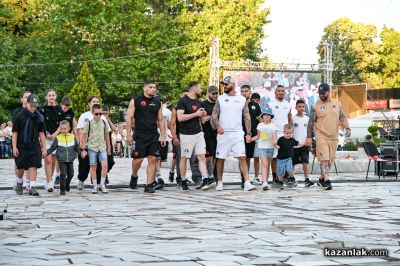 Карнавално шествие в Павел баня