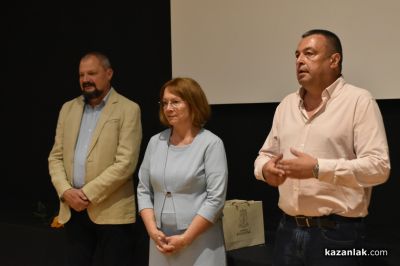 Златната маска и пръстенът от могила “Светица“ се върнаха в Казанлък