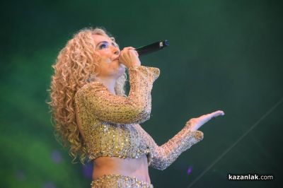 Певицата Ищар и групата The Gypsies в Казанлък 