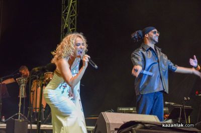 Певицата Ищар и групата The Gypsies в Казанлък 