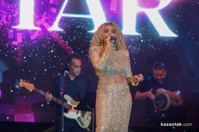 Певицата Ищар и групата The Gypsies в Казанлък 