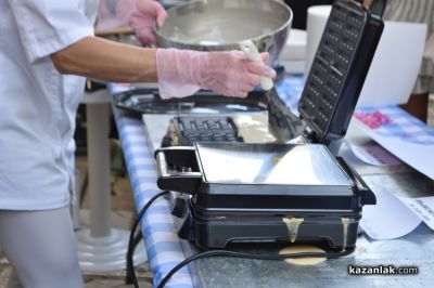 Кулинарно предизвикателство с аромат на рози и шафран привлече множество гости