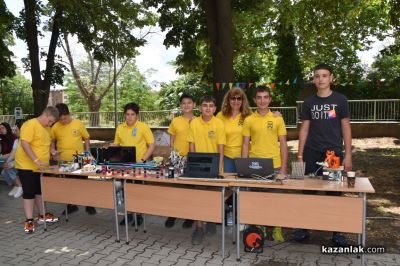 Хаджиеновци и тази година бяха креативни, технични и различни на своя юбилеен Технофест