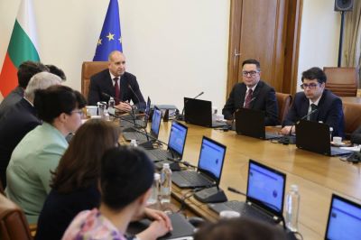 Правителството прекратява предоставянето на въоръжение от Българската армия за Украйна / Новини от Казанлък