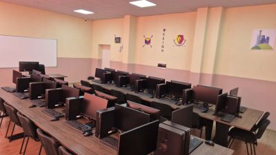STEM среда и високотехнологично оборудване в ПГ „Иван Хаджиенов“