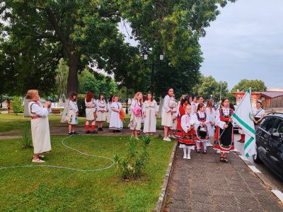 В Енина отбелязаха Еньовден с традиционни обичаи и ритуали