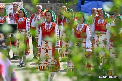 Заигра се хоро голямо в Дамасцена 2026