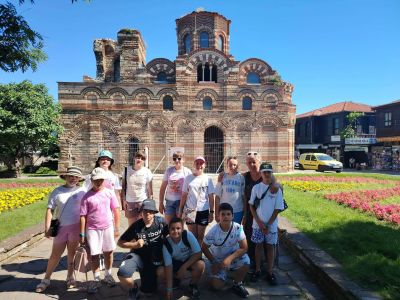 Ученици от ОУ „Георги Кирков“ покориха емблематични български забележителности по проект “Образователни маршрути в България“