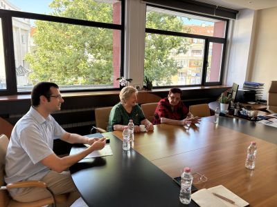 Хуманитарната гимназия създава клуб на възпитаниците като ключова стъпка за развитието на училището