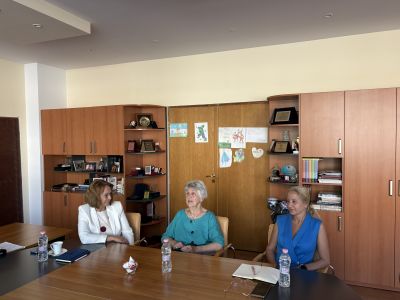Хуманитарната гимназия създава клуб на възпитаниците като ключова стъпка за развитието на училището