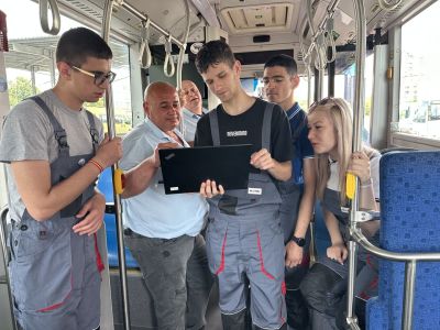 ПГТТМ успешно приключи изпълнението на проект по програма  „Еразъм+“