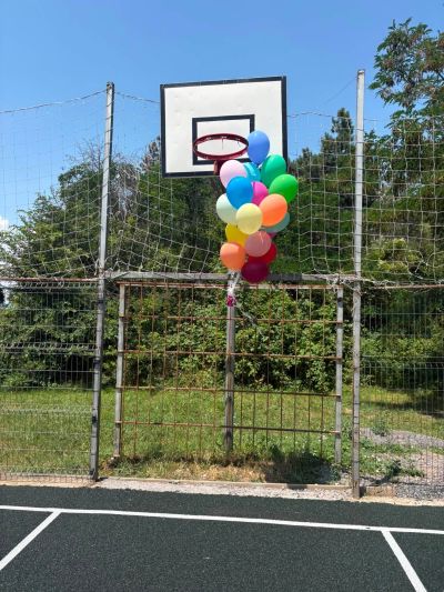 Нов облик за баскетболното игрище в парк “Тюлбето“: Повече комфорт и безопасност за спортуващите 