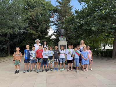 Казанлъшката библиотека „Искра“ отбеляза 189-ата годишнина от рождението на Левски с различни тематични инициативи