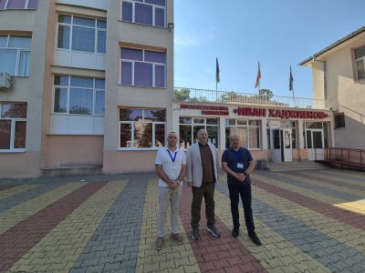 Доц. д-р Калоян Дамянов проведе поредица от срещи в Казанлък, посветени на развитието на науката, образованието и подготовката на младите хора
