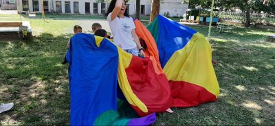 Деца от три населени места участват в дейности по проект „Здрави в движение“ на казанлъшкото сдружение „Бъдеще за децата“ 