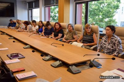 “Кулинарен каталог на Розовата долина“, издаден от Община Казанлък, съхранява местните кулинарни традиции
