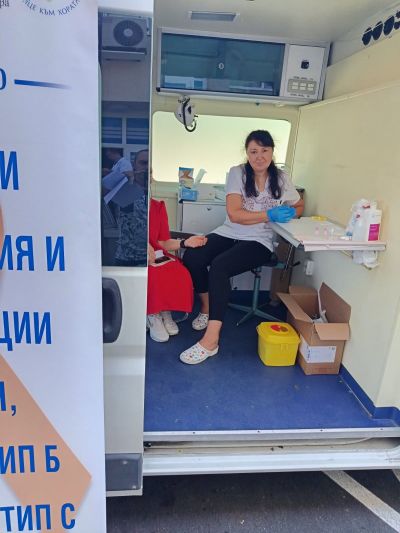 Безплатни изследвания за вирусни хепатити B и C и кампания за приложението е-Здраве се проведоха в Казанлък