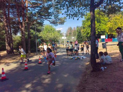 Децата от “Активно лято“ събираха разделно отпадъци в парк “Тюлбе“