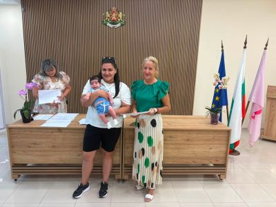 Ново начало за 36 казанлъшки семейства с подкрепата на Община Казанлък 