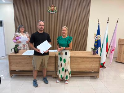 Ново начало за 36 казанлъшки семейства с подкрепата на Община Казанлък 