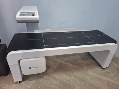 Поликлиниката в Казанлък вече разполага с нов високотехнологичен апарат за прецизна диагностика на костното здраве / Новини от Казанлък