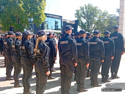 128 нови служители на МВР положиха тържествена клетва в Казанлък