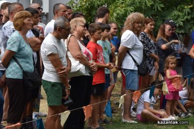 Овощник събра около 50 борци в зрелищна спортна надпревара