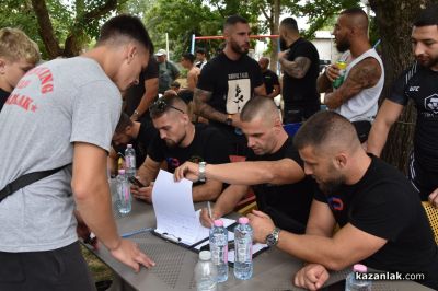 Овощник събра около 50 борци в зрелищна спортна надпревара