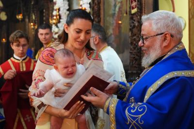 Казанлък отбеляза Успение Богородично с празнична литургия, възглавена от митрополит Киприан
