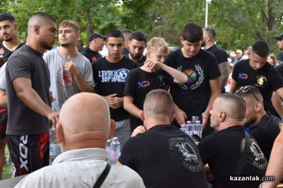 Овощник събра около 50 борци в зрелищна спортна надпревара