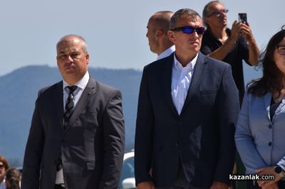 Хиляди българи почетоха 149-тата годишнина от Шипченската епопея