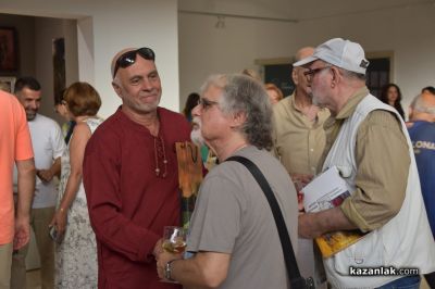 Експресивната живопис на Антон Антонов препълни залите на Художествената галерия в Казанлък