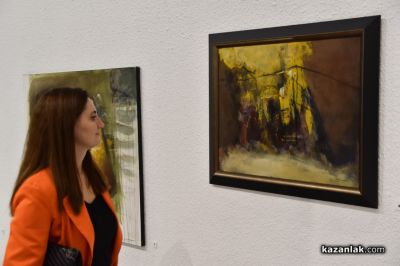 Експресивната живопис на Антон Антонов препълни залите на Художествената галерия в Казанлък