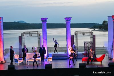 „Прилепът“ - оперета от Йохан Щраус на брега на язовир Копринка