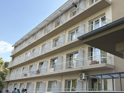 Днес бе официално открита обновената сграда на Дом за стари хора №1 в Казанлък