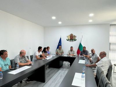 Кметът на Павел баня свика Общинската епизоотична комисия заради регистрирани огнища на шарка по овцете и козите  / Новини от Казанлък