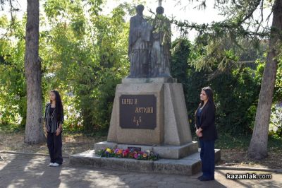 Директорът на ПХГ “Св. Св. Кирил и Методий“: Вие прекрачвате прага на училище с традиции и дух