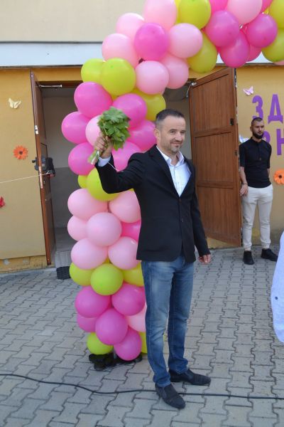 С празнично настроение започна учебната година в ОУ „Георги Кирков“