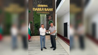 60 години живот, 36 години служба и едно голямо сърце! / Новини от Казанлък