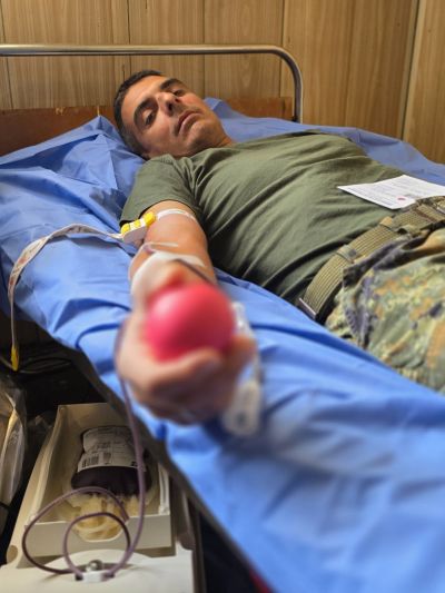 Военни от Казанлък се включиха в кръводарителска акция