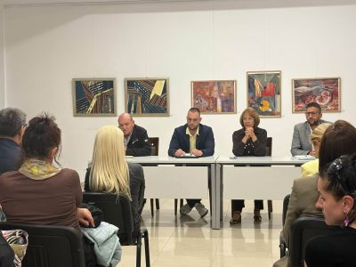 Кметът на Казанлък събра директори и училищни специалисти заради зачестилите инциденти в обществения транспорт 