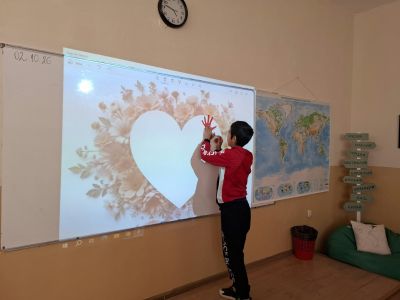 Сдружение „Жените на Казанлък“  проведе специален образователен урок в ОбУ с. Ръжена на тема “Ненасилието започва от мен“