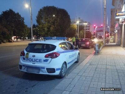 Мъртво пиян зад волана спипаха на главна улица / Новини от Казанлък