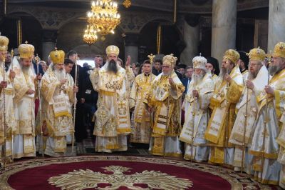 Патриарх Даниил връчи орден „Св. Йоан Рилски“ на Старозагорския митрополит д-р Киприан