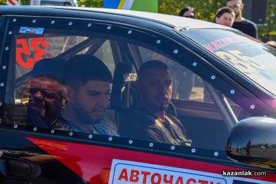 За четвърти път Drive Safe събра млади водачи в надпревара по майсторско шофиране в Казанлък