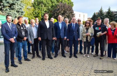 Петър Волгин се срещна със симпатизанти на „Възраждане“ в Казанлък / Новини от Казанлък