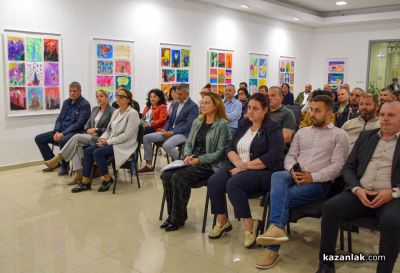 Народни представители дискутираха по важни теми в Казанлък  